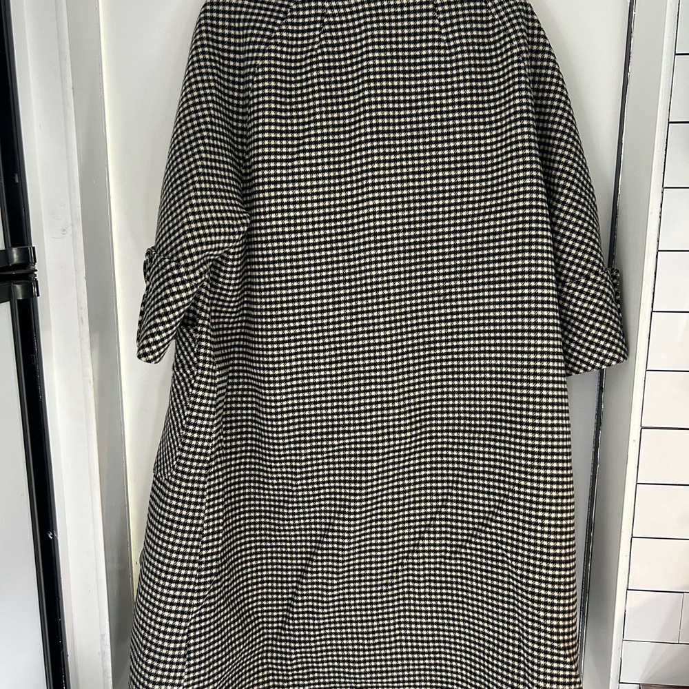 Vintage 1960’s Wool Houndstooth Coat - Made in the USA - Picture 4 of 5